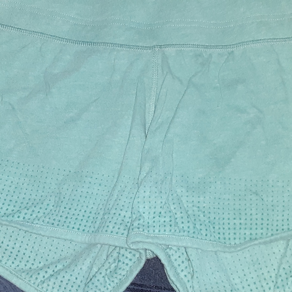 Shorts - Picture 3 of 3